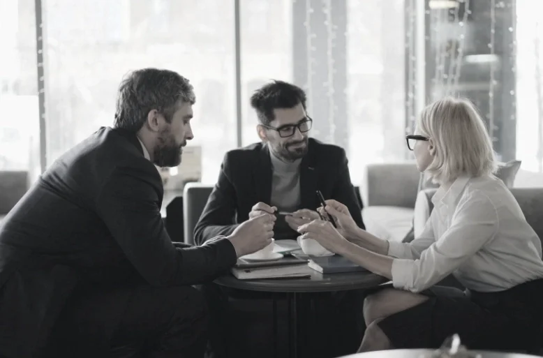 Knowledge Assistants